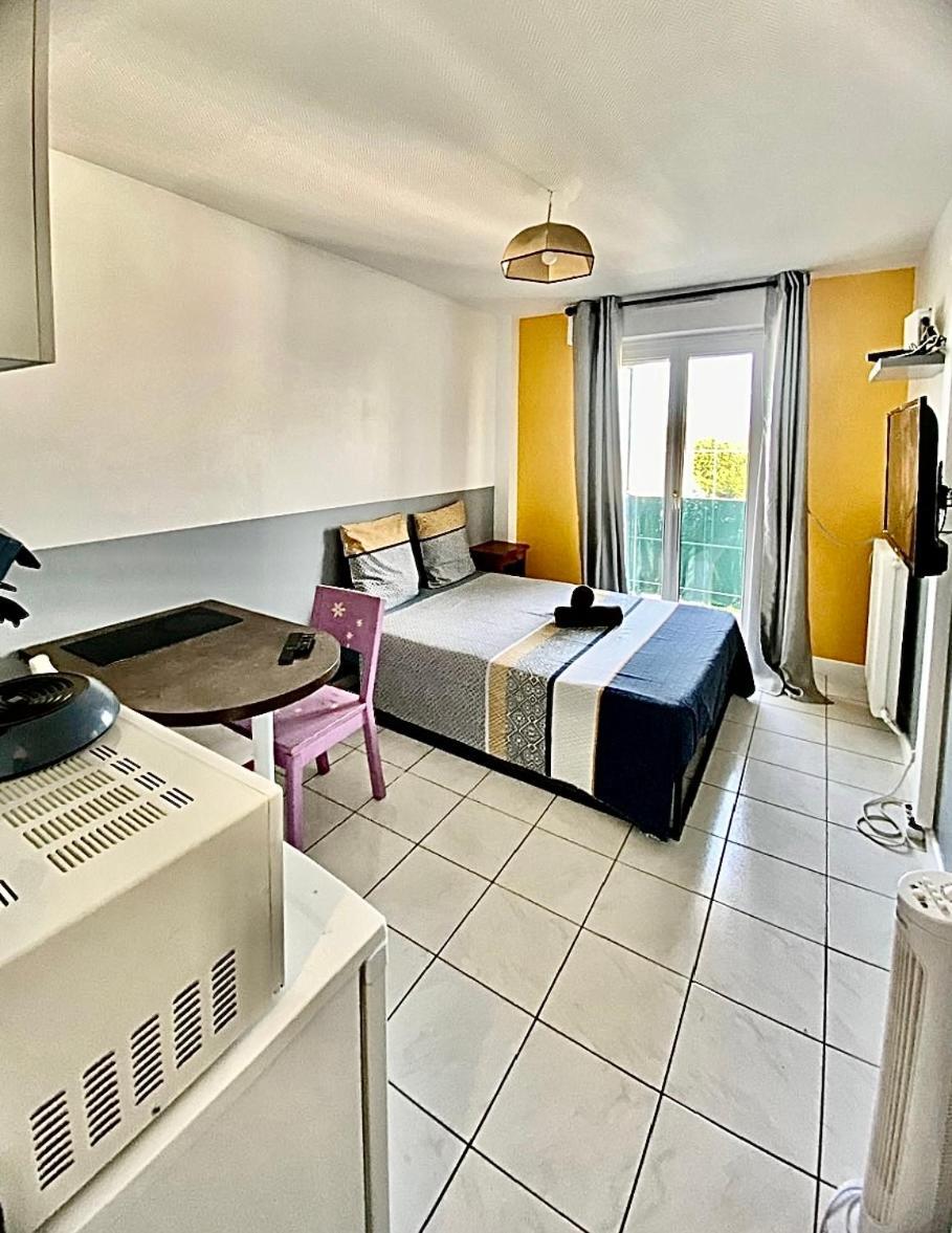 Appartement Proche Gare Et Centre Ville Melun Exteriér fotografie